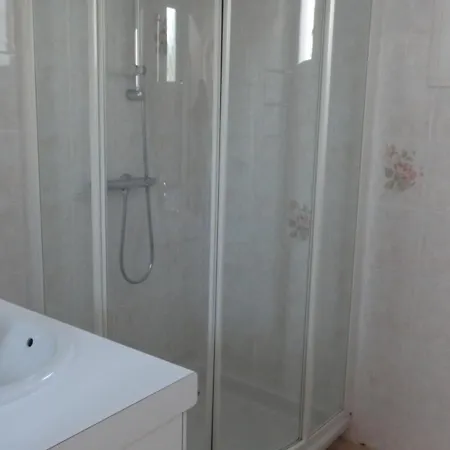 Maison Fonctionnelle Pres De La Pour 6 Personnes - Fr-1-476-101 *